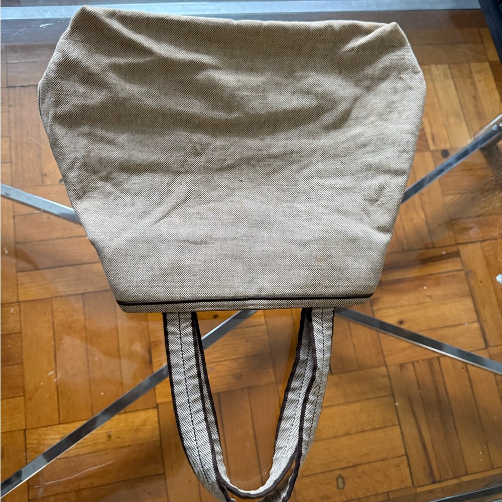 Prada de Lona Elegant Cream Tote Bag - Picture 3 of 15